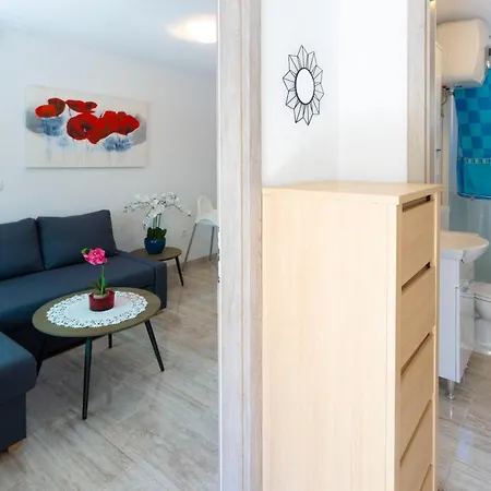 בית אירוח Apartman Salta